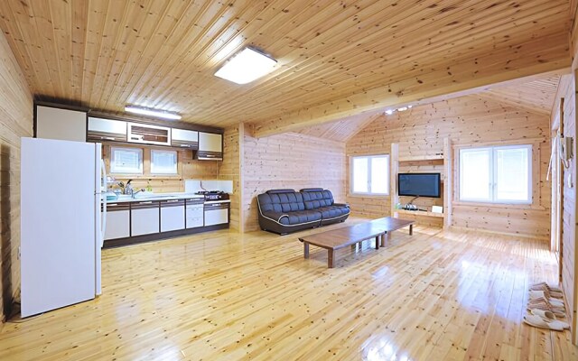 Jejudaeseong Rest Village Pension