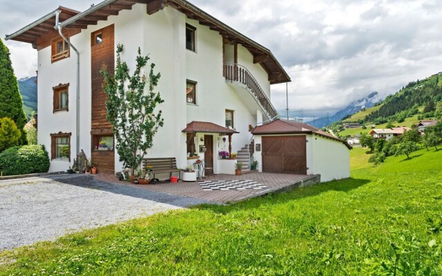 Simplistic Apartment in Fließ near Gachenblick Mountain