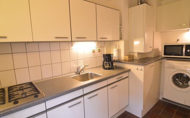Charming Bungalow in Ambt Delden with Sauna, Garden, Terrace