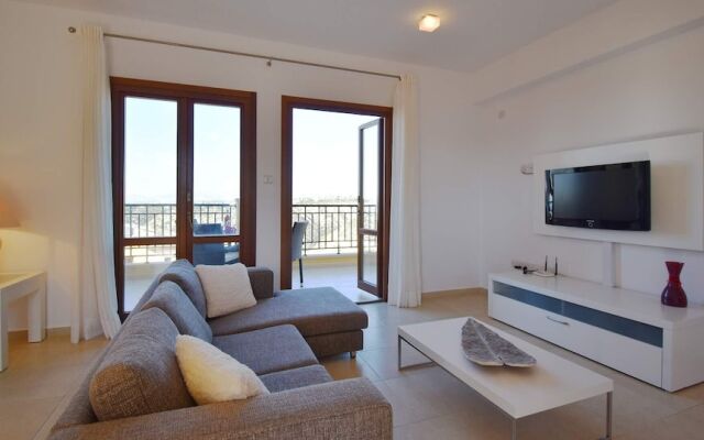 Apartment BJ12 - Trias