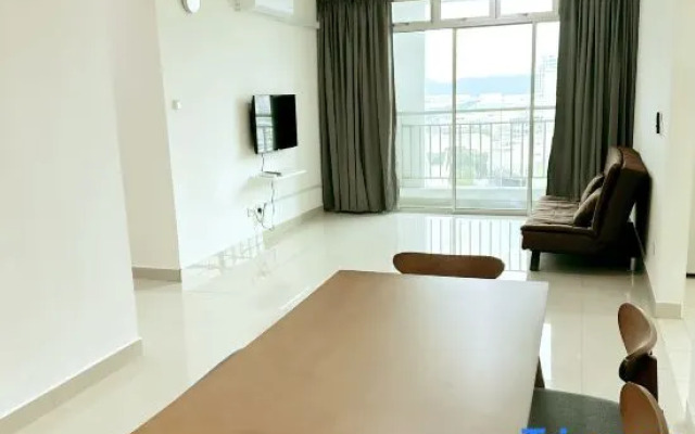 TuR16-10pax-4room1living-SPICE Stadium-1minFoodCourt-5minit Airport