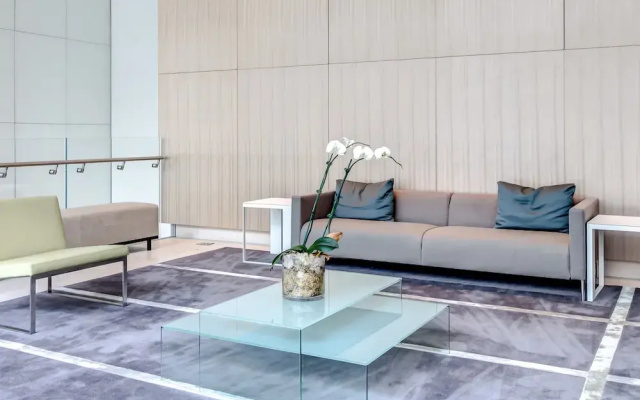Downtown LA Fully Furnished Apartment