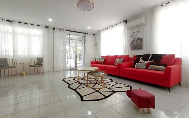 OYO Home 90189 Sibu Wedding Homestay2u