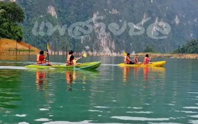 Saichol Floating Resort