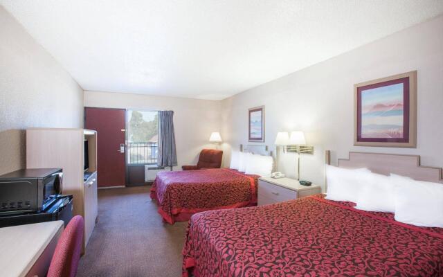 Days Inn by Wyndham Caddo Valley Arkadelphia