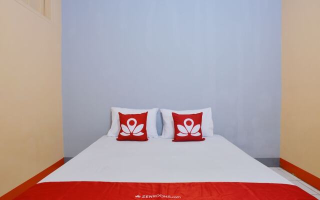 ZEN Rooms Basic Near Pasar Baru