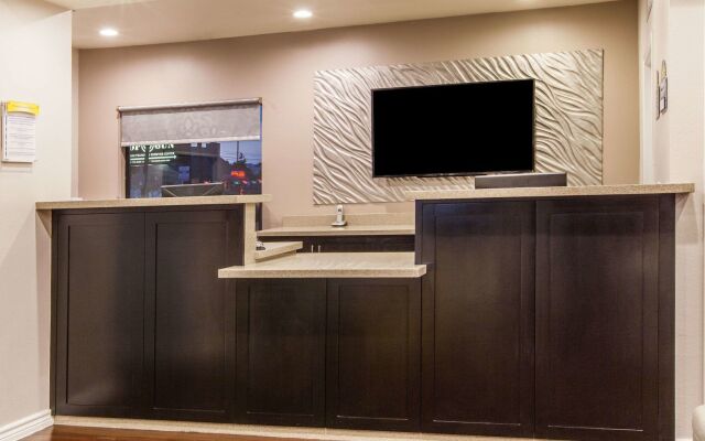 Grand Villa Inn Galleria