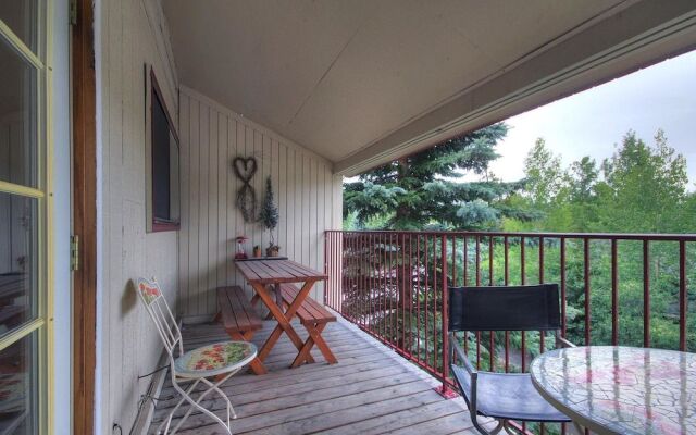 Alpenrose 303 2 Bedroom Condo by RedAwning