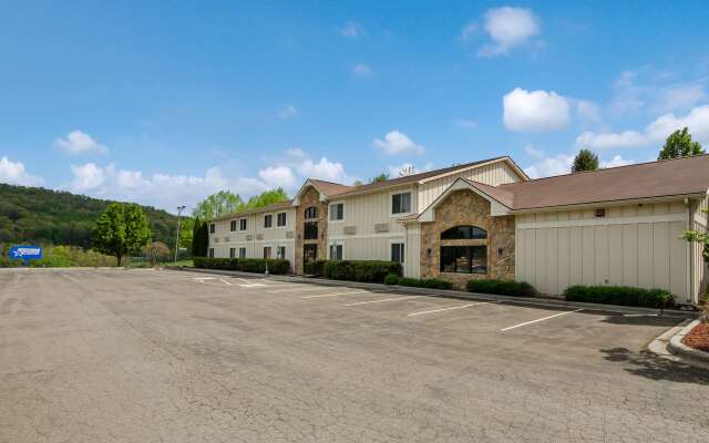 Americas Best Value Inn & Suites Independence VA