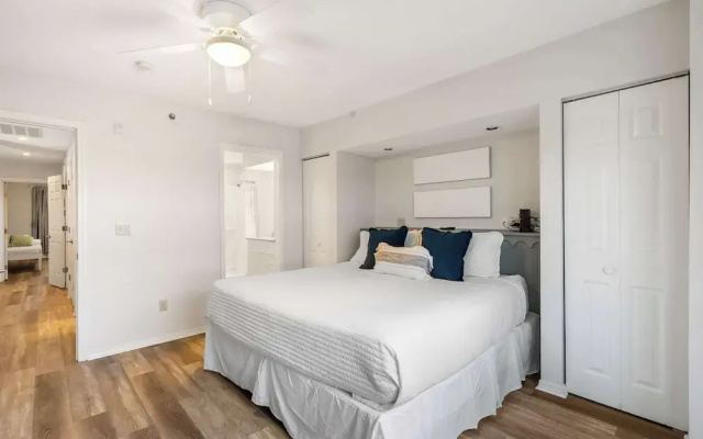 Ozark Mountain Oasis For 7!