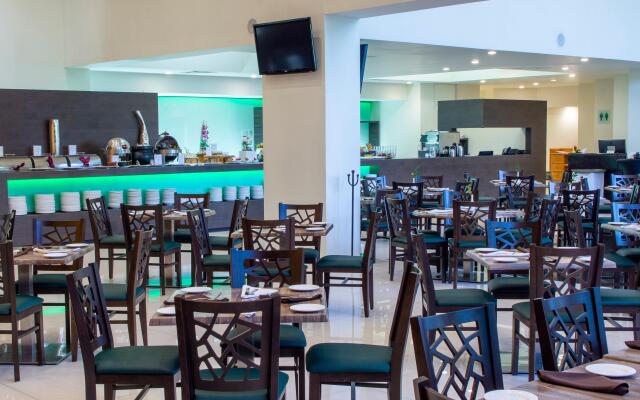 Holiday Inn Mexico Dali Airport by IHG