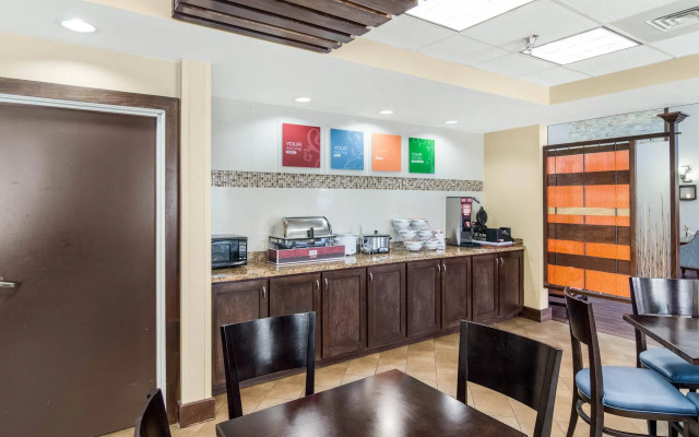 Comfort Suites Odessa near University