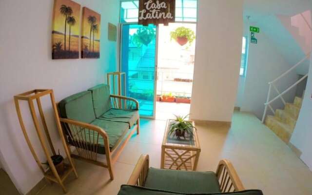 Hostal Casa Latina