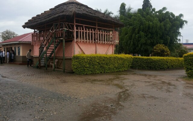 Leosim Hotel Nebbi