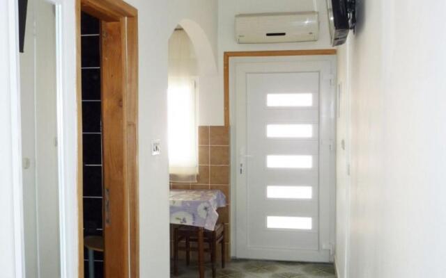 Bozica 70m from the beach & parking A3