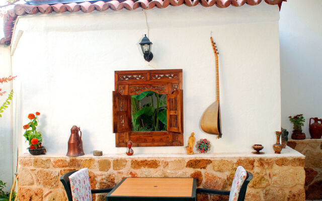 White Garden Hotel
