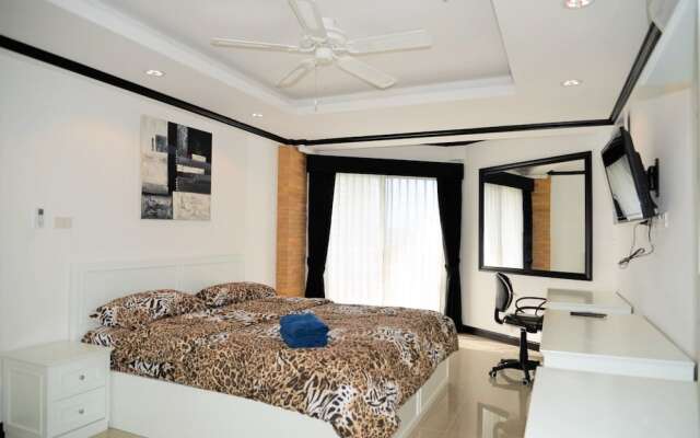 Stylish 2 bed Condo Jomtien
