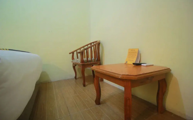 SPOT ON 2305 Andys Nur Penginapan