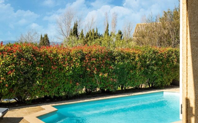 Villa in Montbrun With Pool and Mountain Views