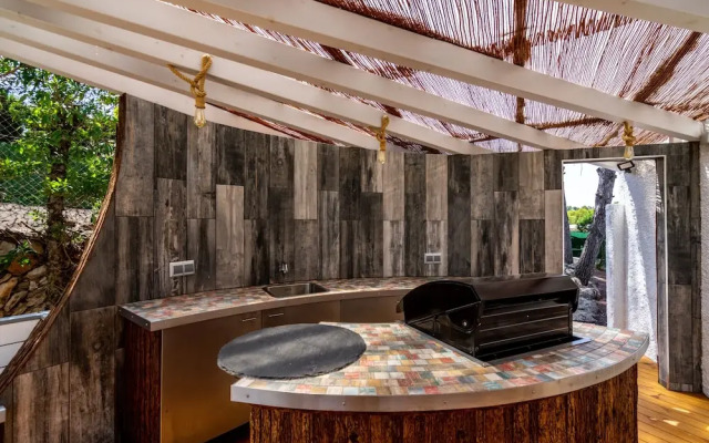 Amazing Villa With Views, Fantastic Bbq Dining Large Pool Area