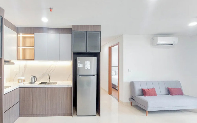 Elegant 2BR Apartment at The Reiz Condominium Medan