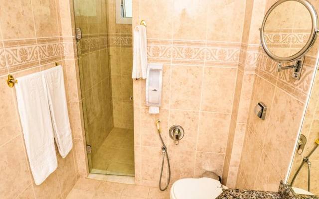 Regency Park Hotel