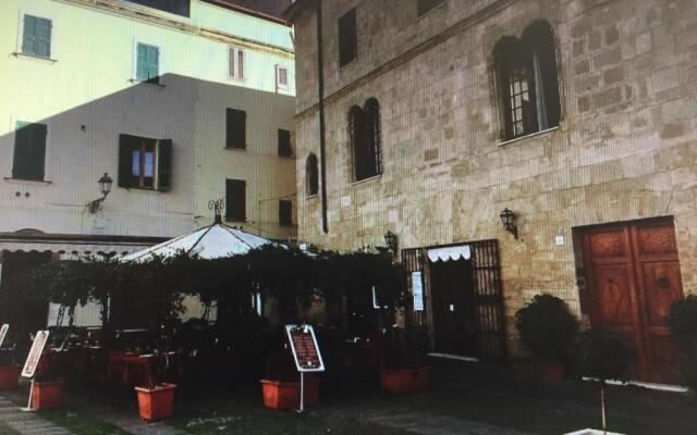 Cozy apartment Mati Alghero historic center