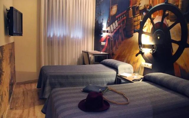 Hostal 4C Cuatro Caminos