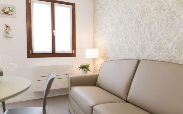 Venezia Fly Apartments