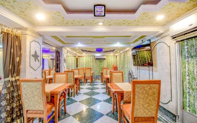 Fabhotel Panasia International