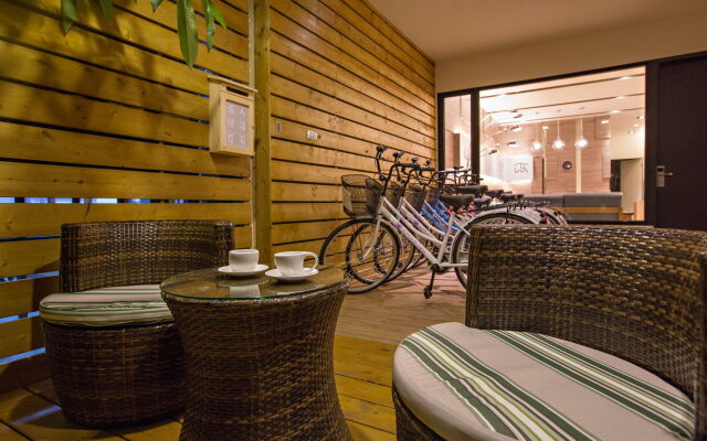Traveller-Inn Zhongzheng Library