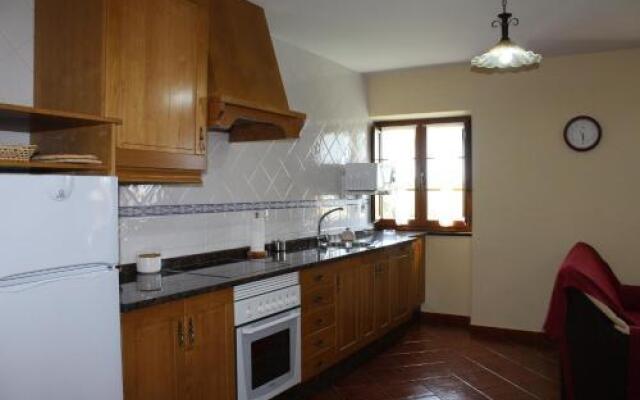 Apartamentos Casa Cerolleiro