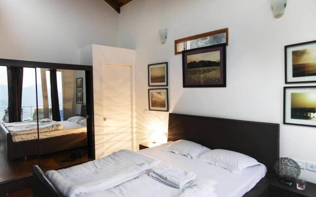 Seclude Ramgarh, Cliff's Edge