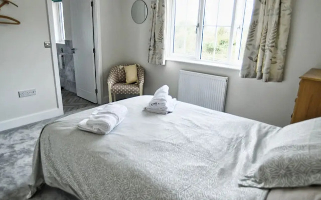 3Bd Gem In The Heart Of Barnetby Le Wold