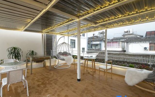 Tingfeng Courtyard Inn