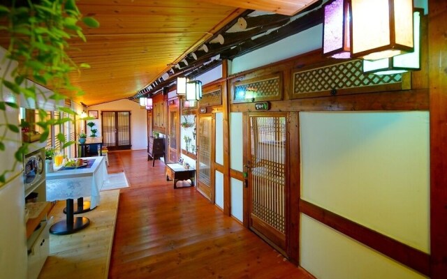 Jeonju Hanok Village Gguldanji