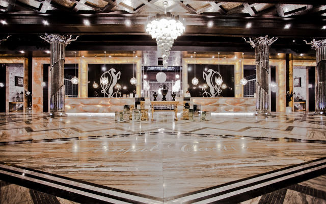 Royal Castle Design & SPA Hotel