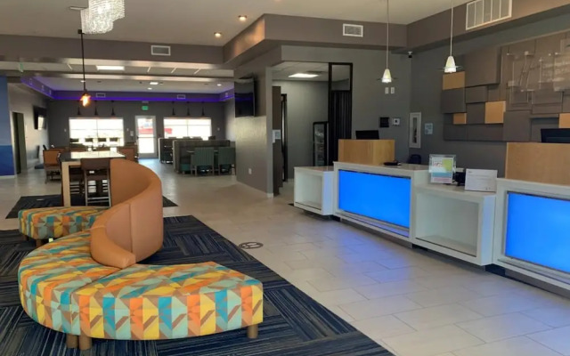 Holiday Inn Express & Suites Canon City