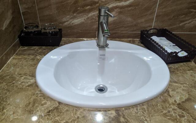 Hoang Gia Hotel Con Đao