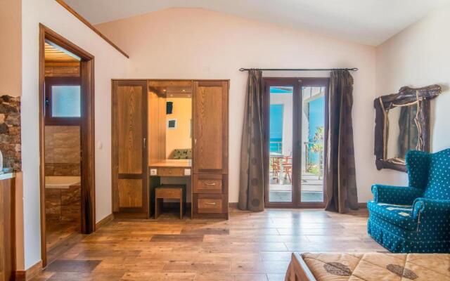 Mirage Arillas Honeymoon Studio