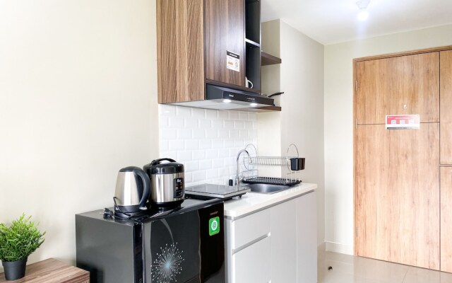 Modern Studio at LRT City Jatibening Apartment