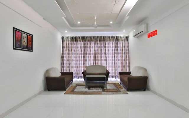 OYO 15508 Shreeji Sangeet Apartments