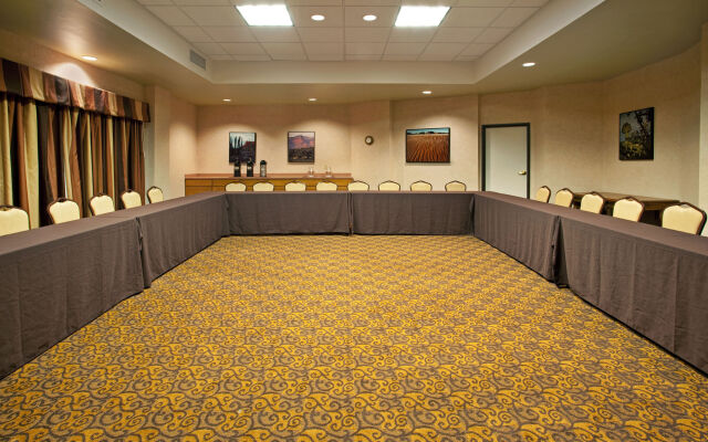 Fairfield by Marriott Inn & Suites Phoenix West Chandler