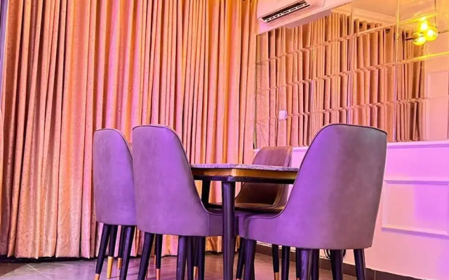 Ace Apartment