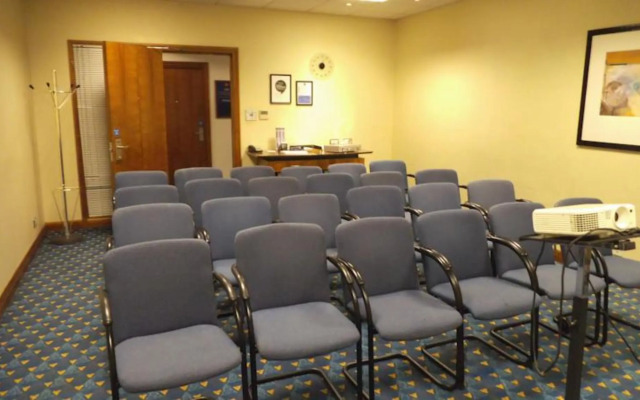 Airport Inn Gatwick