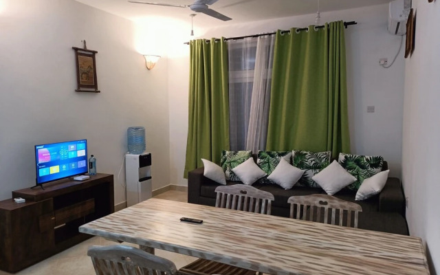1-bedroom Apartment With Pool View, Beach Experien