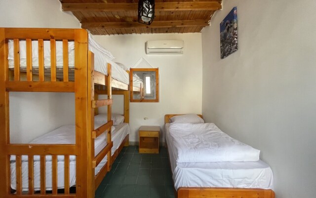 Auski Hostel Dahab