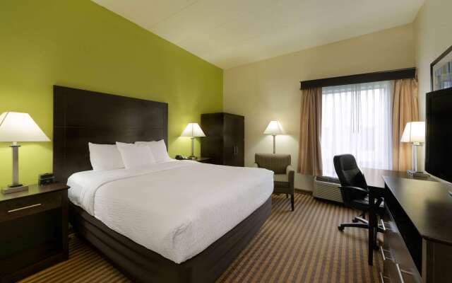 La Quinta Inn & Suites by Wyndham Columbus - Grove City