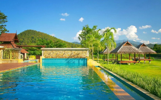 Pai Hotsprings Spa Resort