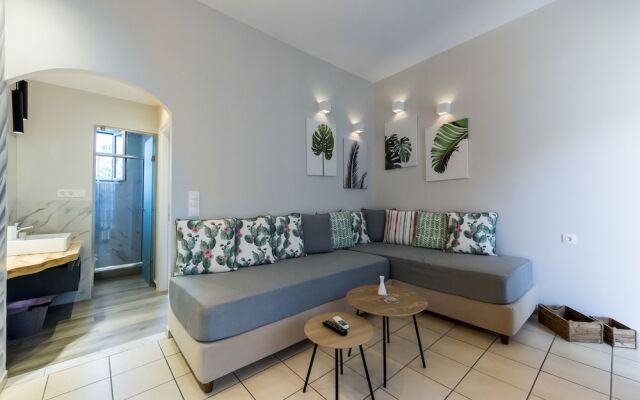 Superior Suite on the Beach - Breakfast Included